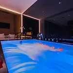 Avar 호텔 4*