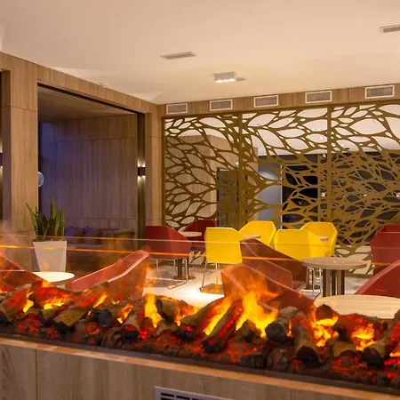 Hotel Avar