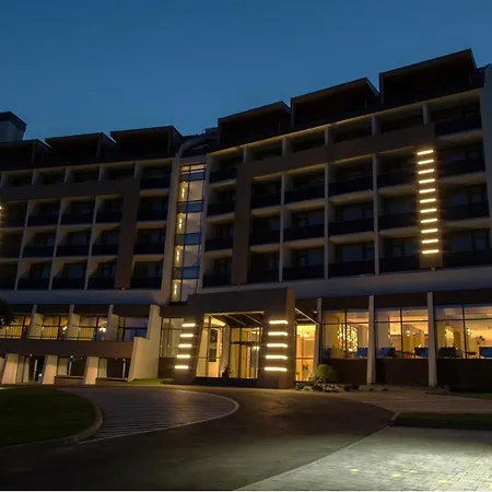 Hotel Avar 4*