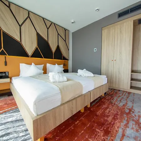 Avar 4* ماترافوريد