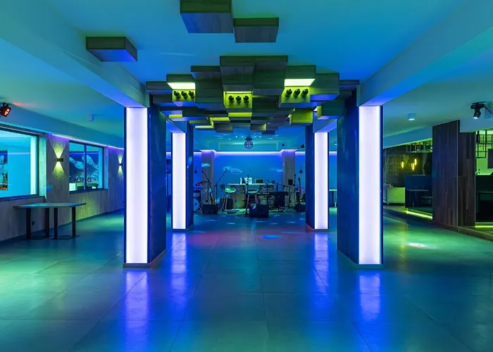Hotel Avar 4*